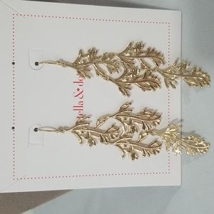 Stella & Dot Grace Chandelier Earrings